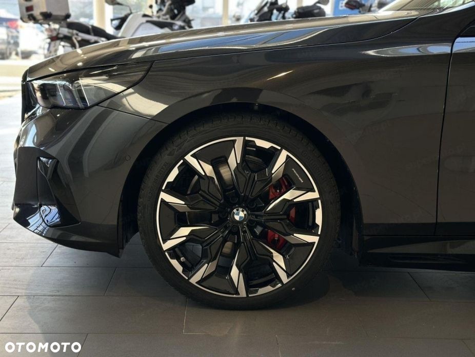 BMW Seria 5 540d xDrive mHEV M Sport - 18