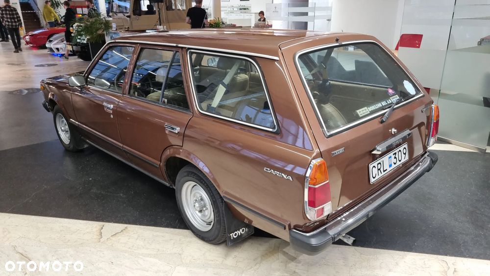 Toyota Carina - 5