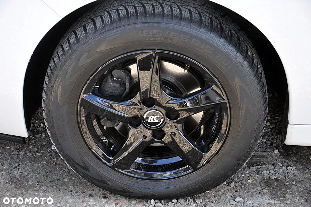 Peugeot 207 95 VTi Urban Move - 29