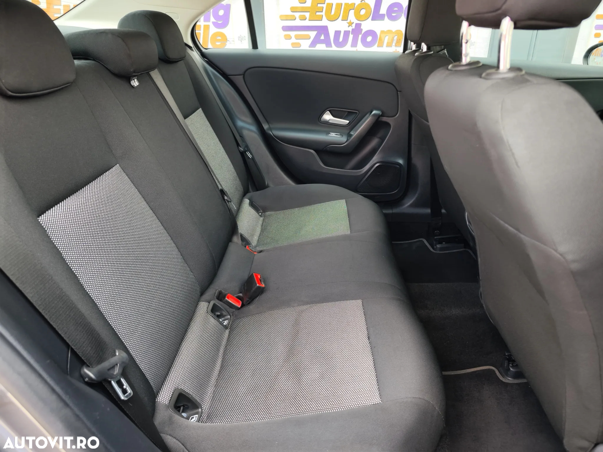 Mercedes-Benz A 180 7G-DCT - 31