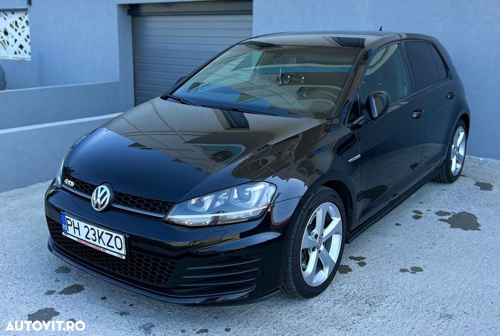 Volkswagen Golf 2.0 TDI DPF BMT DSG GTD - 12