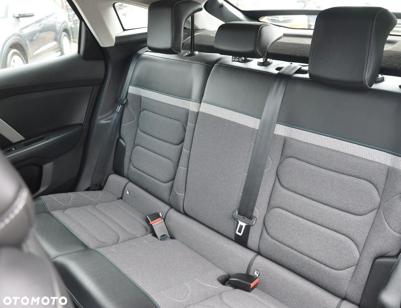 Citroën C4 1.2 PureTech Shine S&S - 14