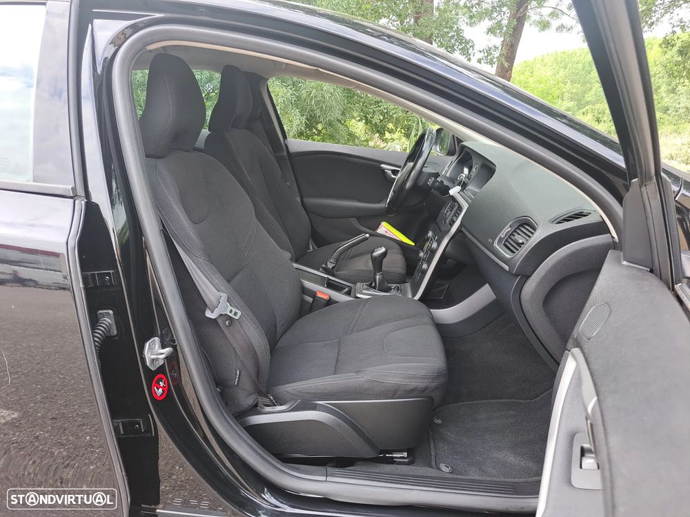 Volvo V40 1.6 D2 Eco Kinetic - 17