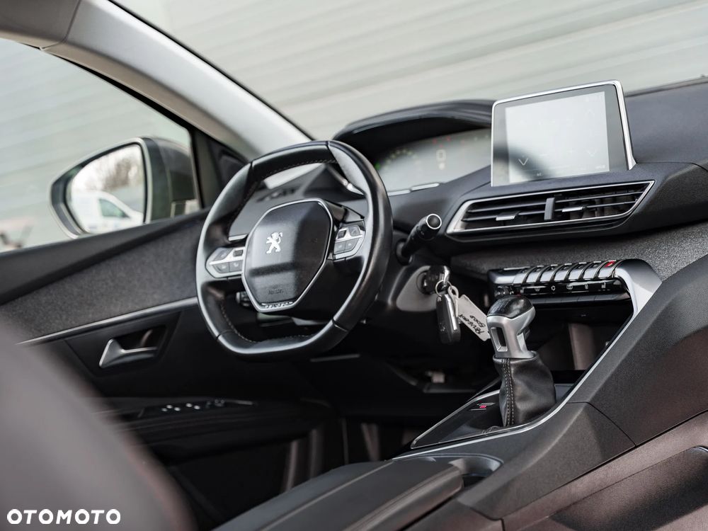 Peugeot 5008 BlueHDi 120 Allure - 20