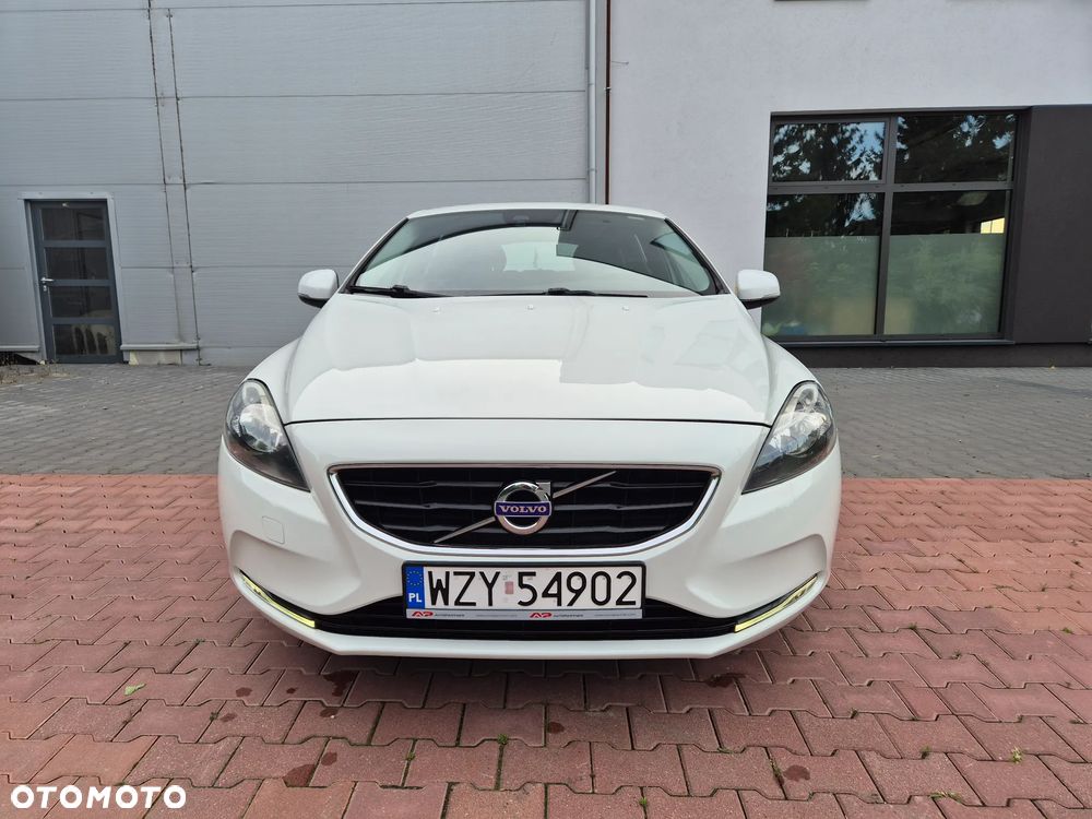Volvo V40 D2 Momentum - 31