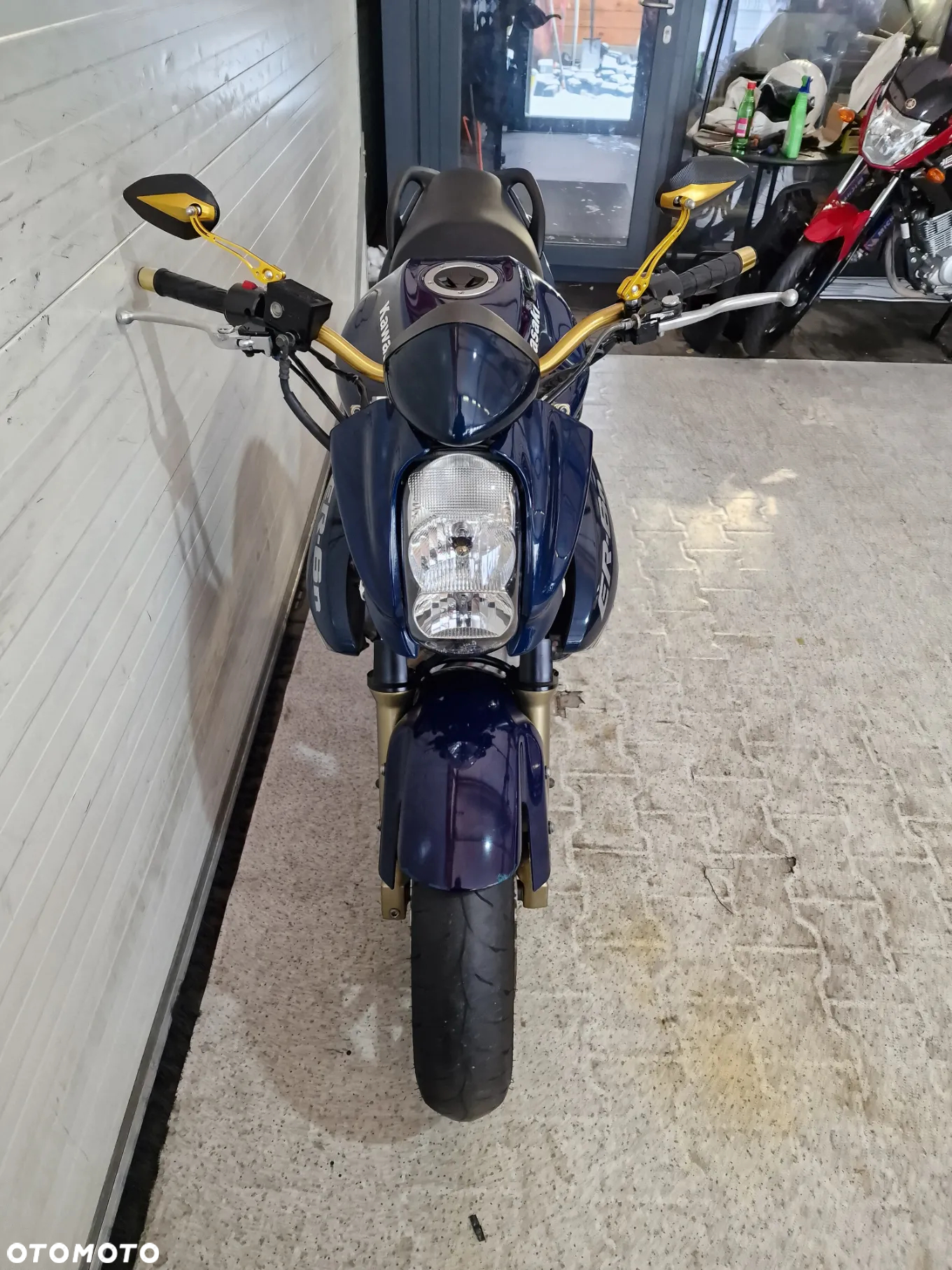 Kawasaki ER - 12