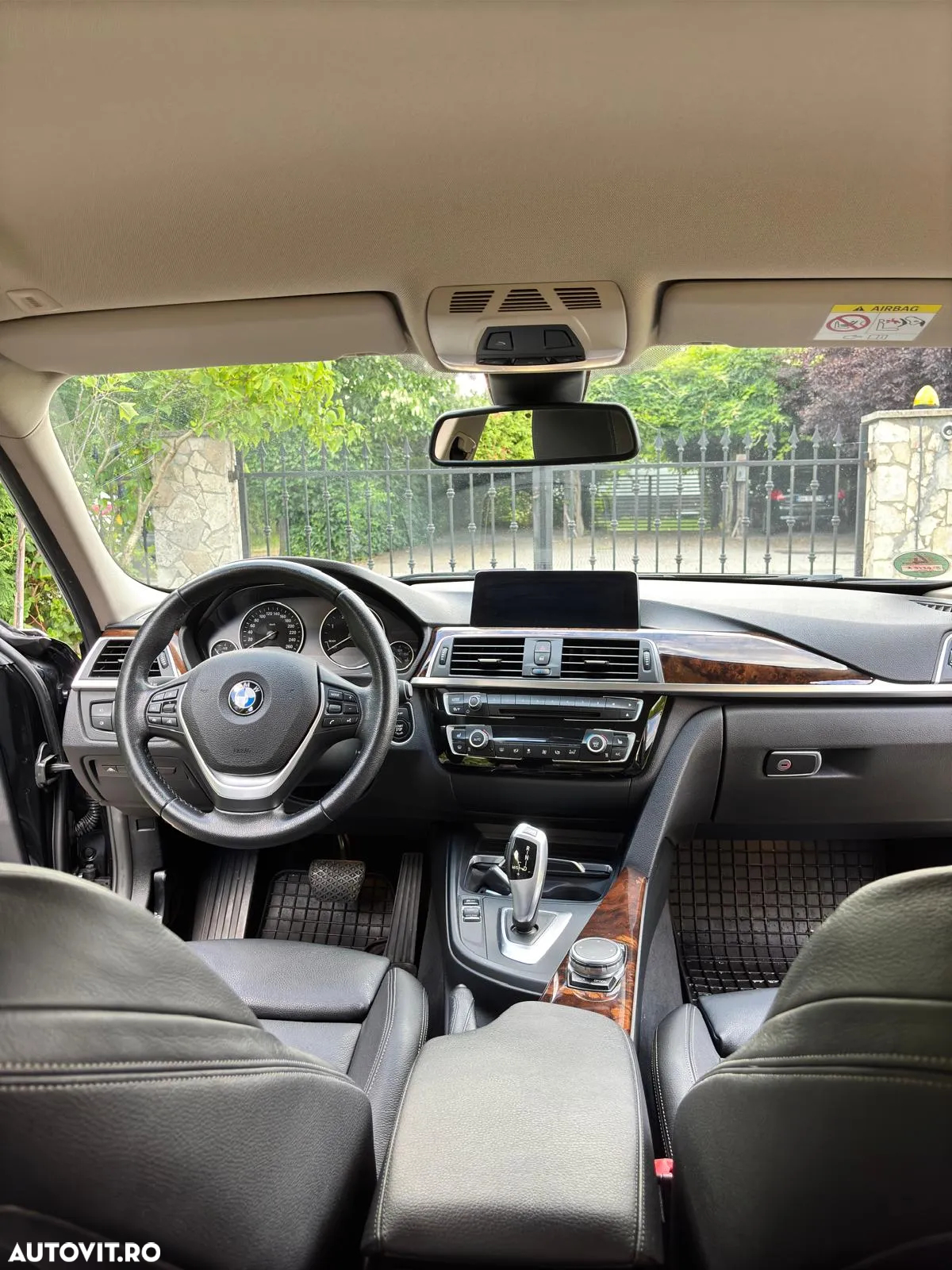 BMW Seria 3 320d Aut. Luxury Line - 12