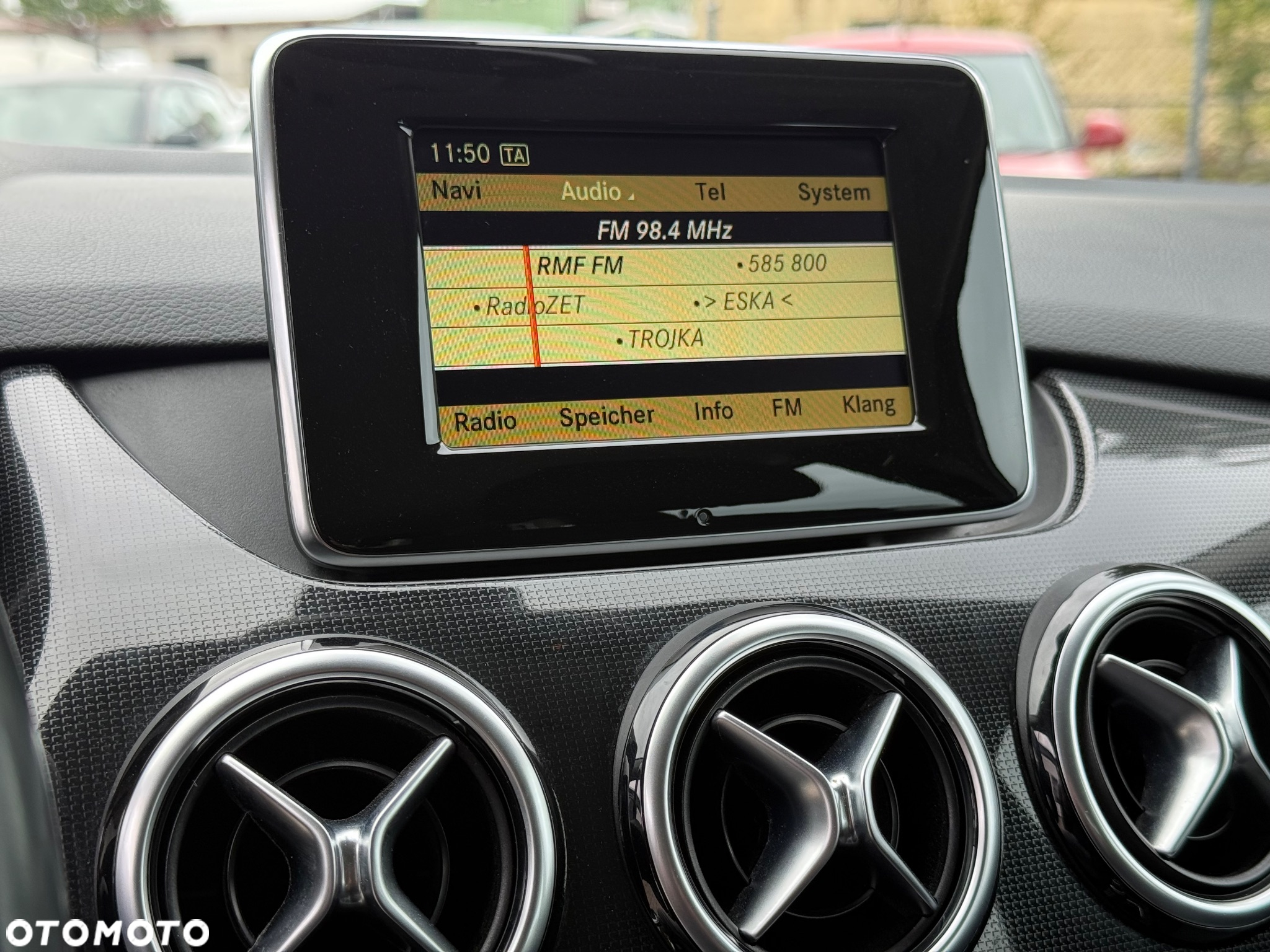 Mercedes-Benz Klasa B 180 Edition - 29