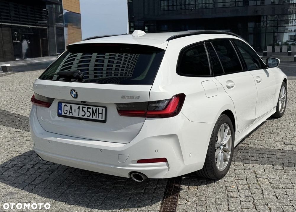 BMW Seria 3 318d mHEV - 6