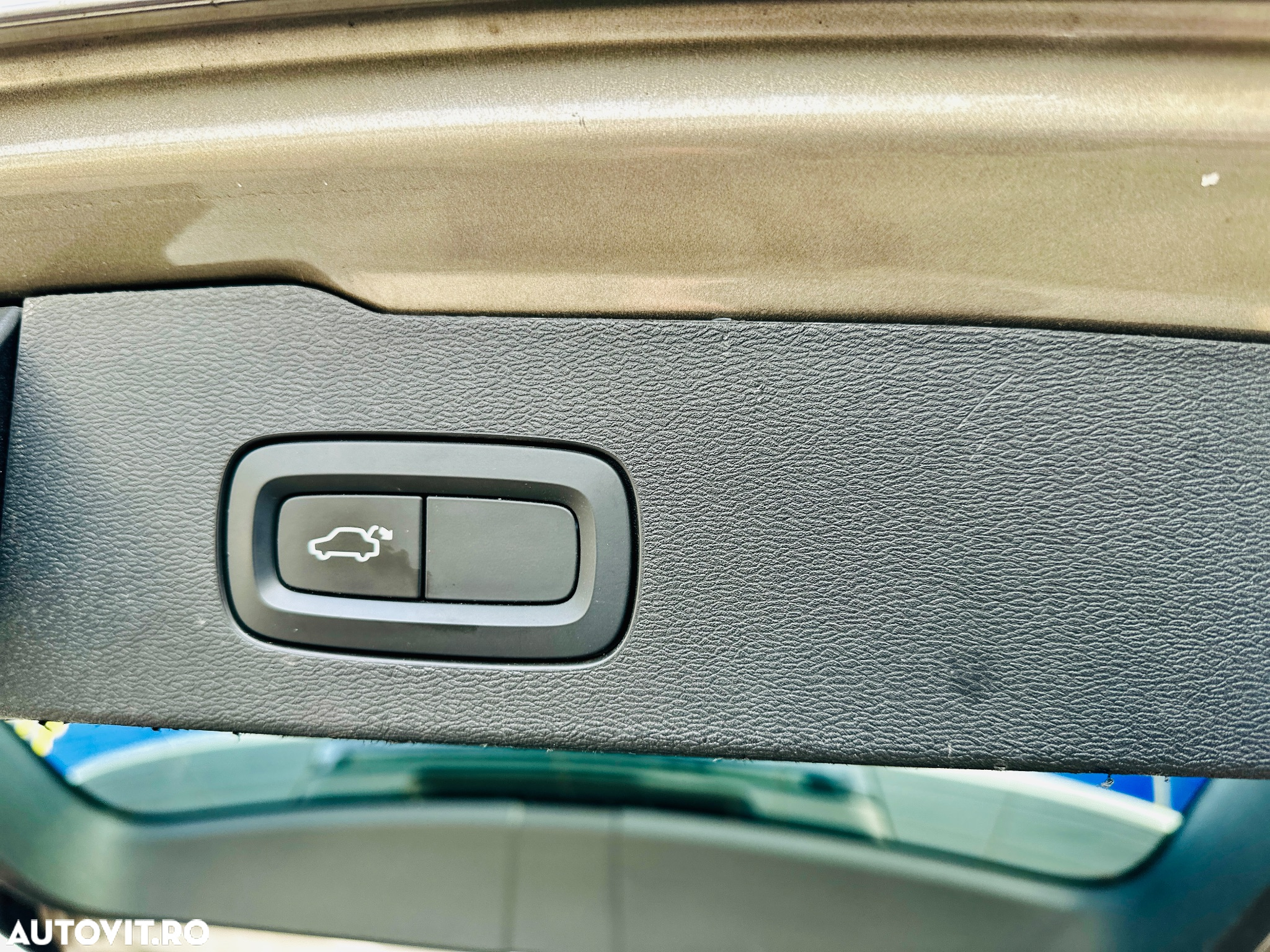 Volvo V60 T5 Geartronic Momentum - 34