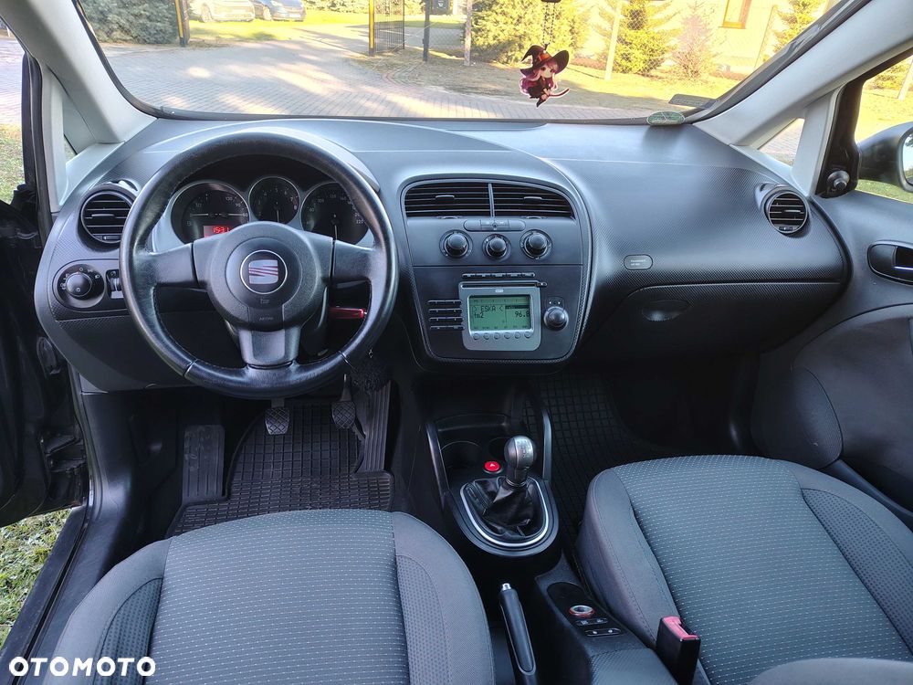 Seat Altea 2006 photo 2