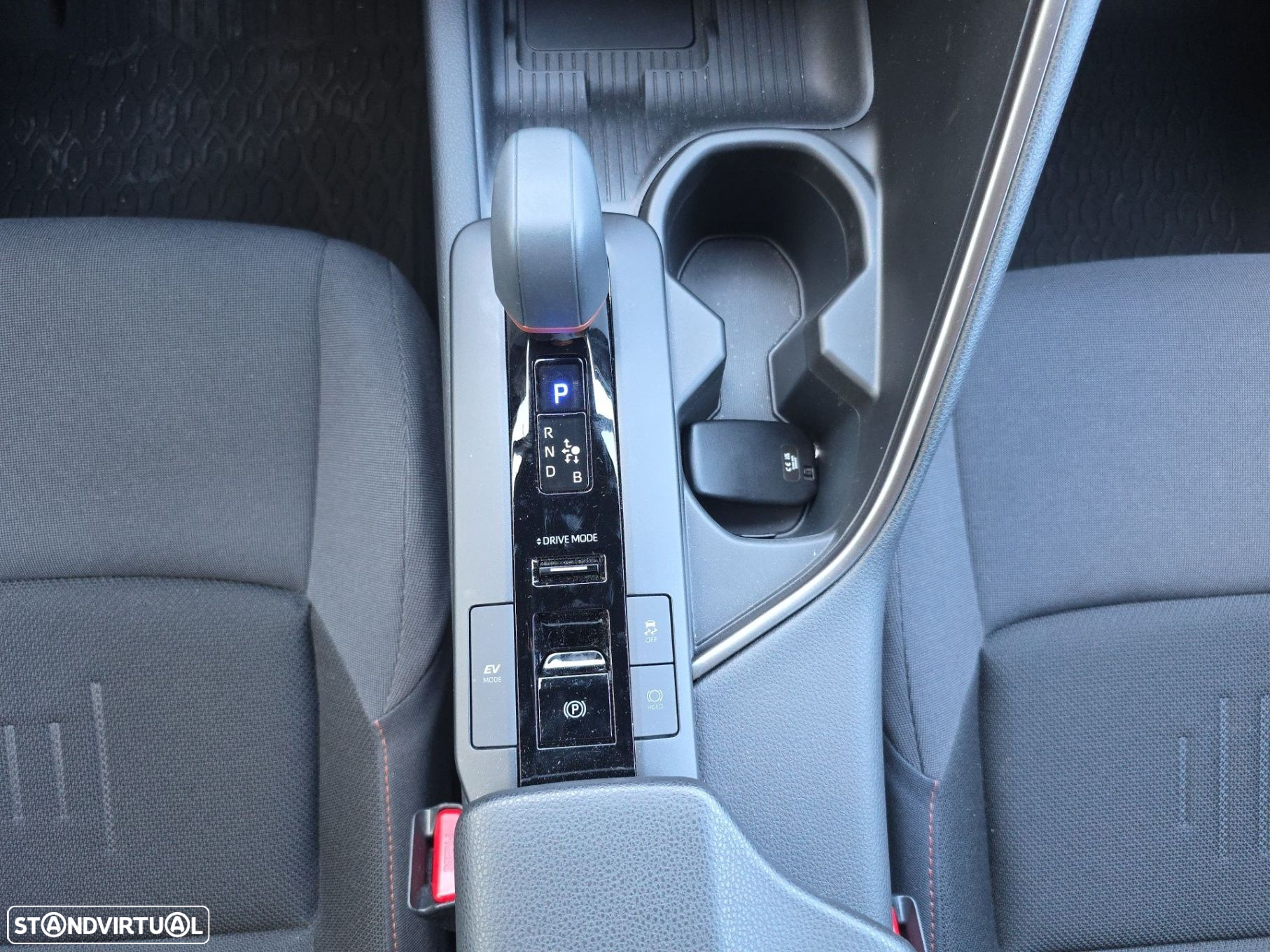 Toyota C-HR 1.8 Hybrid Square Collection - 17