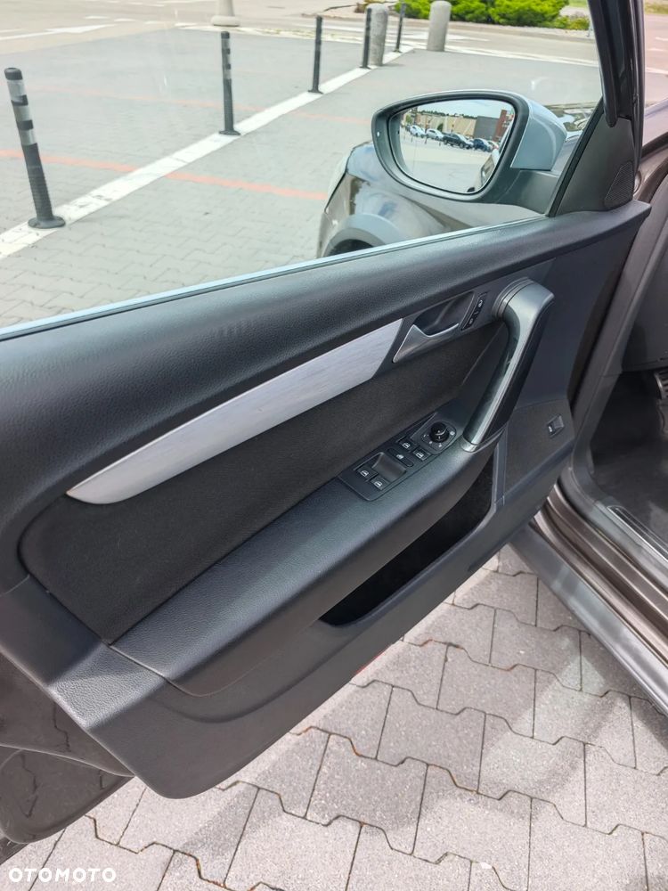 Volkswagen Passat Alltrack - 24