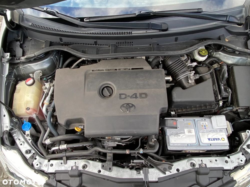 Toyota Auris 2.0 D-4D Executive - 40