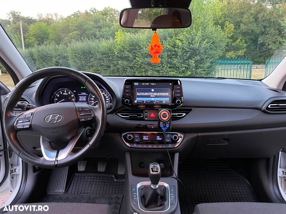 Hyundai i30 1.5 110CP M/T Highway - 18