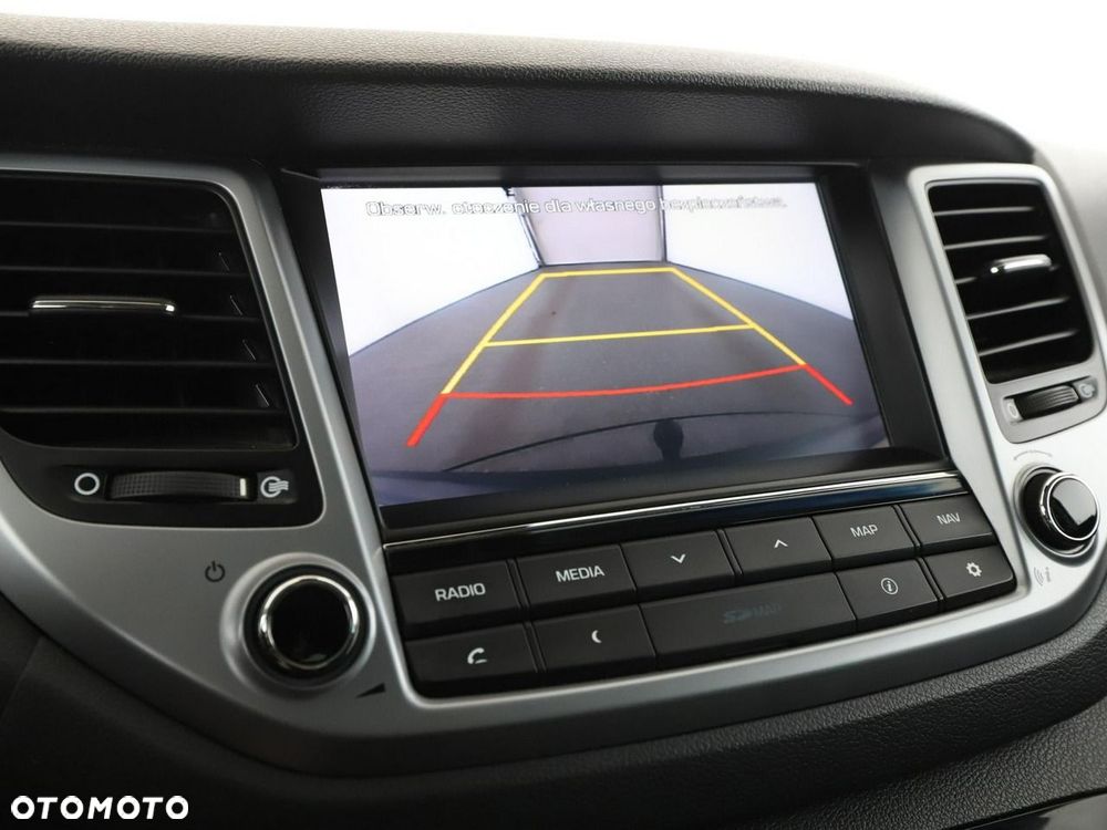 Hyundai Tucson 2.0 CRDi 4WD Automatik Intro Edition - 25