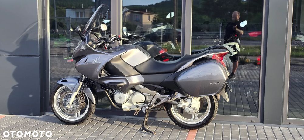 Honda NT - 22