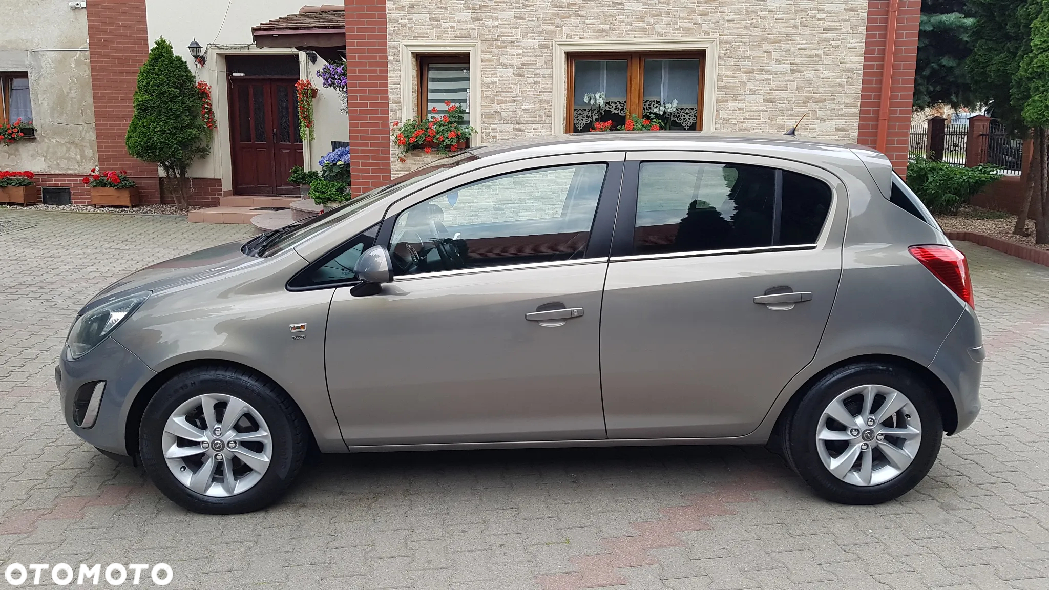 Opel Corsa 1.4 Cosmo - 13