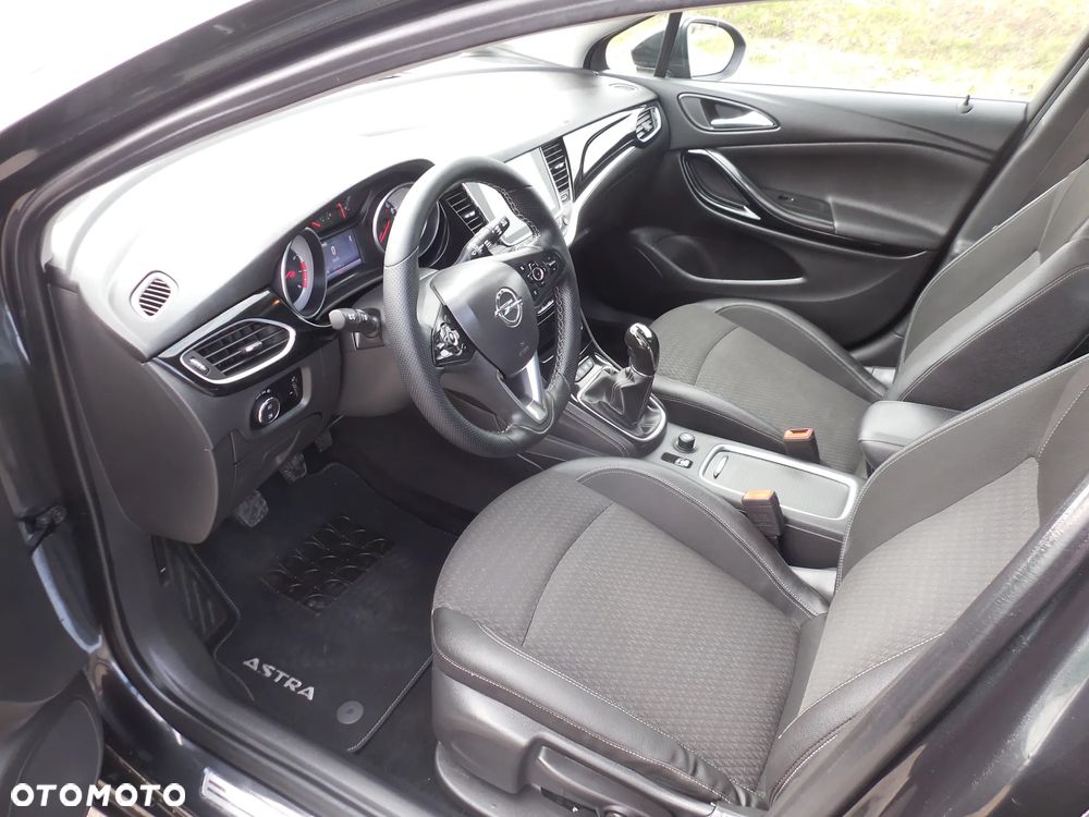 Opel Astra - 17