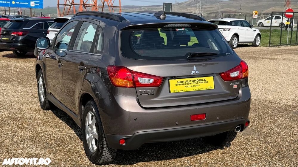 Mitsubishi ASX - 12