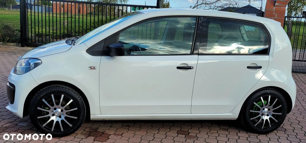 Volkswagen up! 1.0 beats - 2