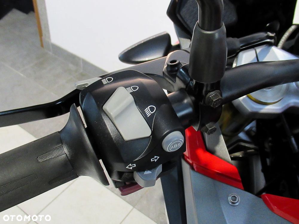 BMW G - 11