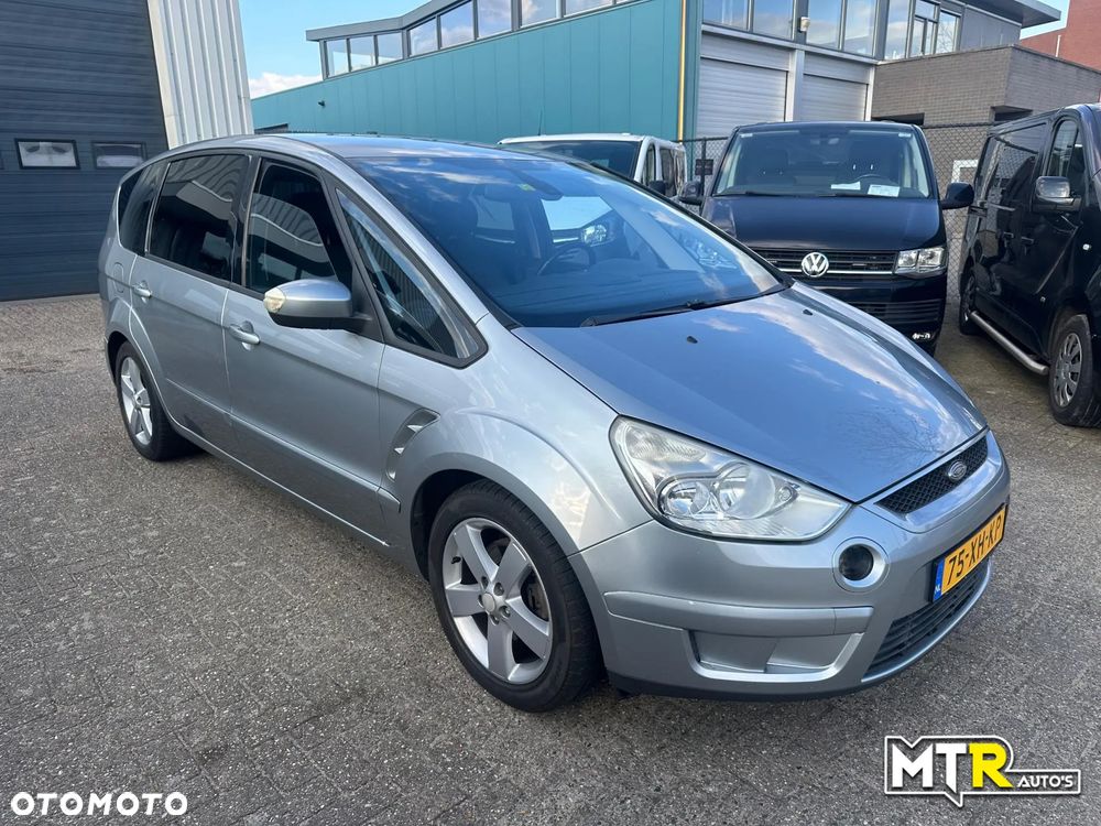 Ford S-Max 2.0 Titanium - 27