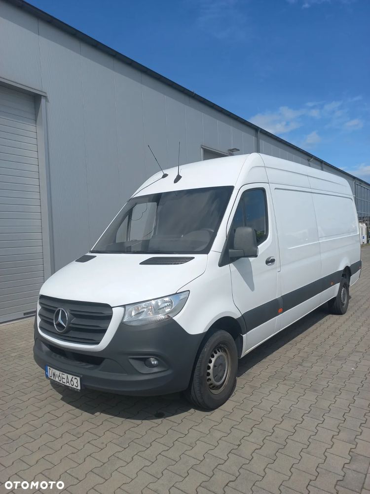 Mercedes-Benz Sprinter - 1
