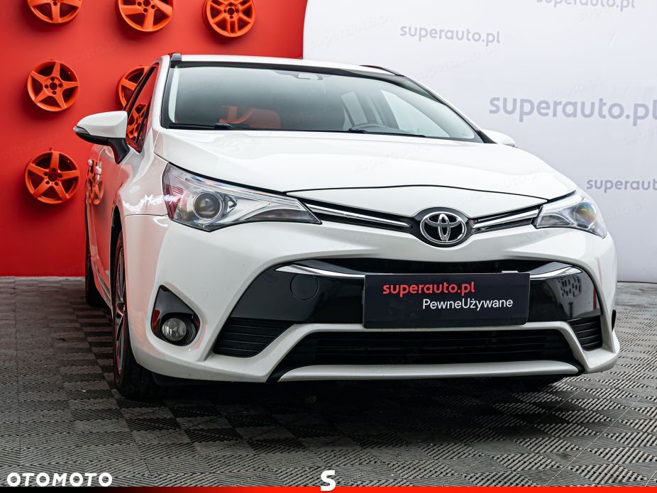 Toyota Avensis 2.0 D-4D Premium - 25