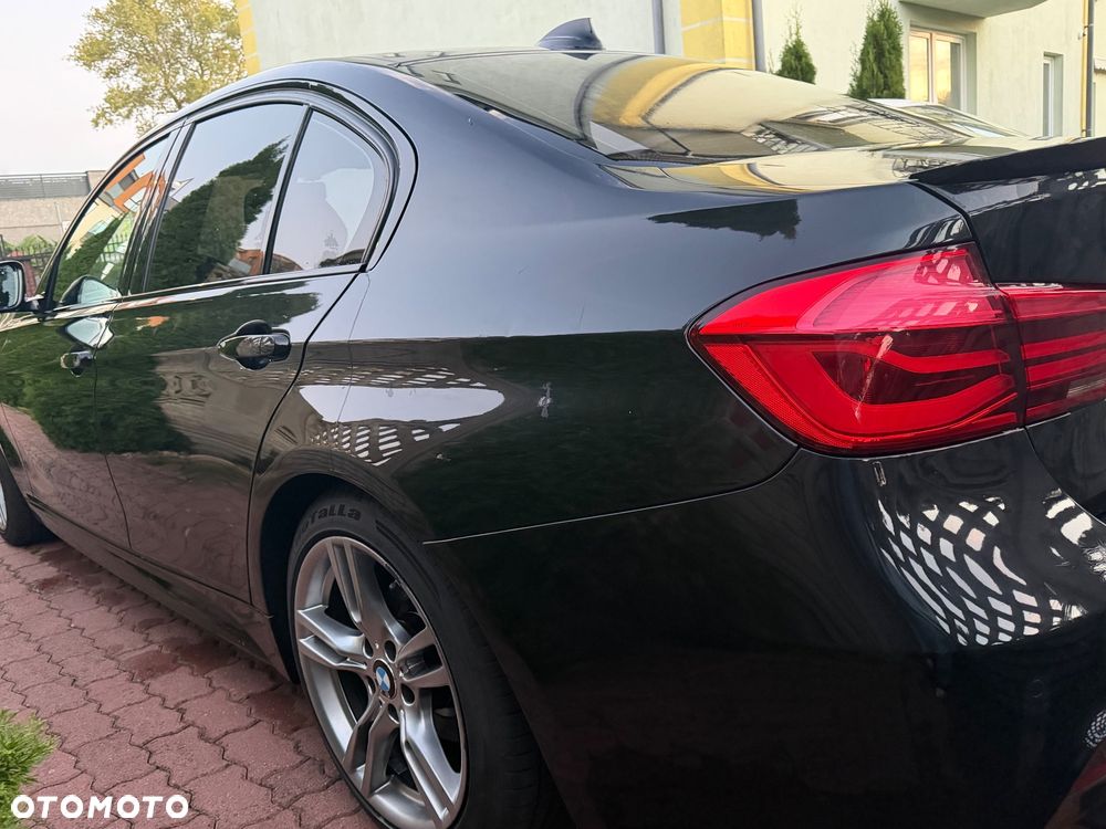 BMW Seria 3 318d M Sport - 10