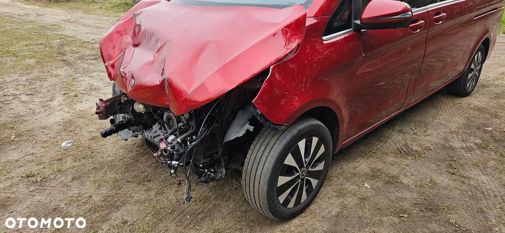 Mercedes-Benz Klasa V - 17