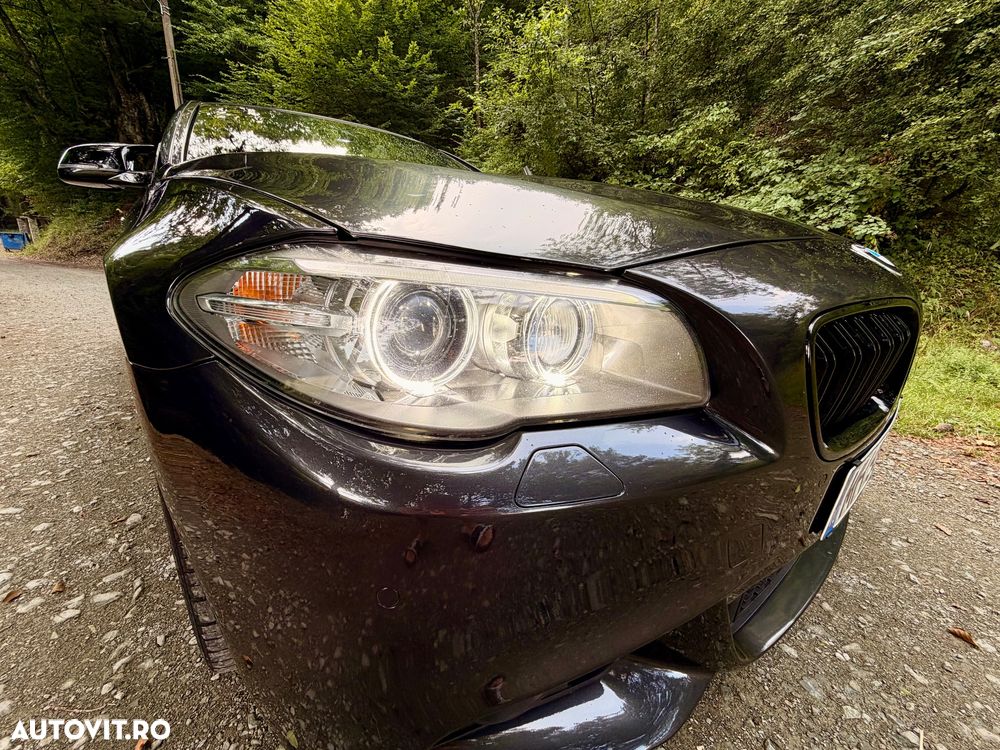 BMW Seria 5 520d Aut. - 11