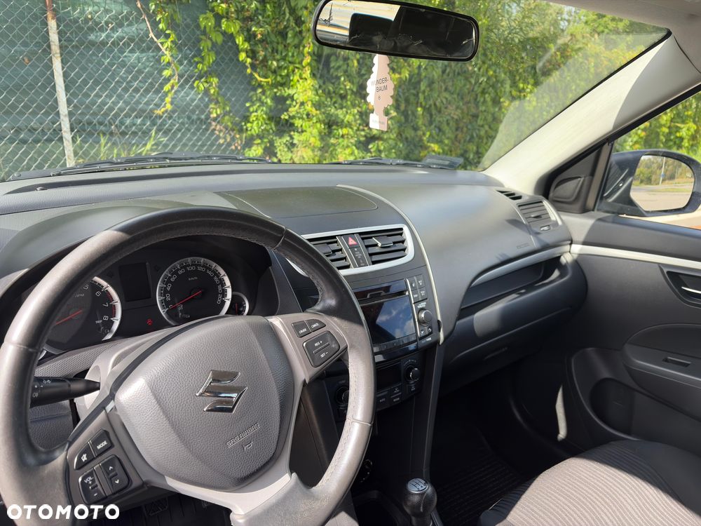 Suzuki Swift - 5