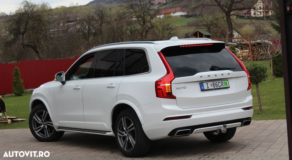 Volvo XC 90 D5 AWD Geartronic RDesign - 2