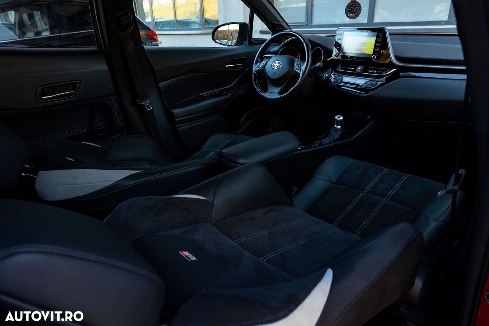 Toyota C-HR - 9