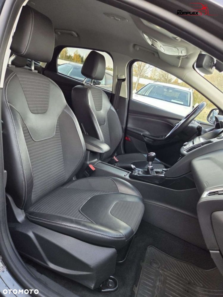 Ford Focus - 13
