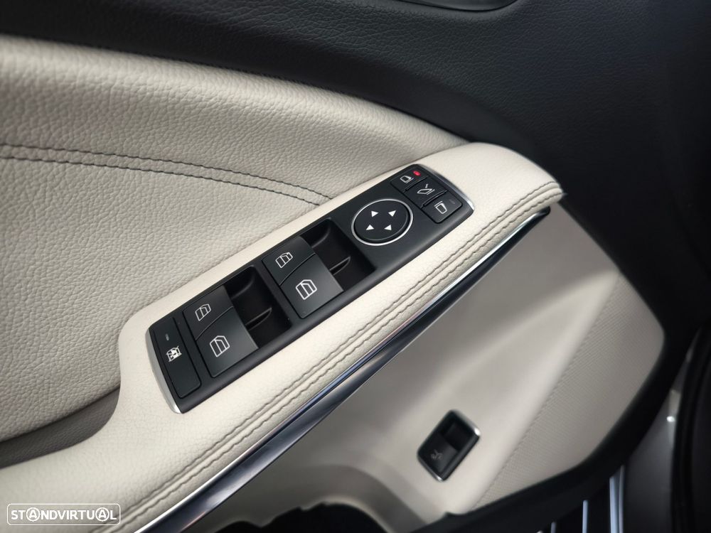 Mercedes-Benz GLA 45 AMG 4-Matic - 25