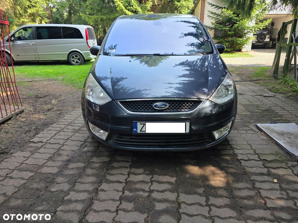 Ford Galaxy 2.0 TDCi Platinium X (Ghia) - 15