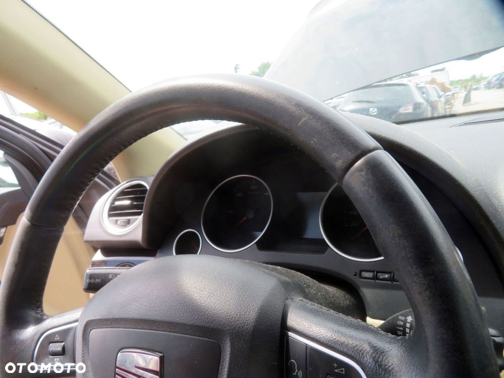 KIEROWNICA EXEO 3R2  SEAT 2008-2013 - 2