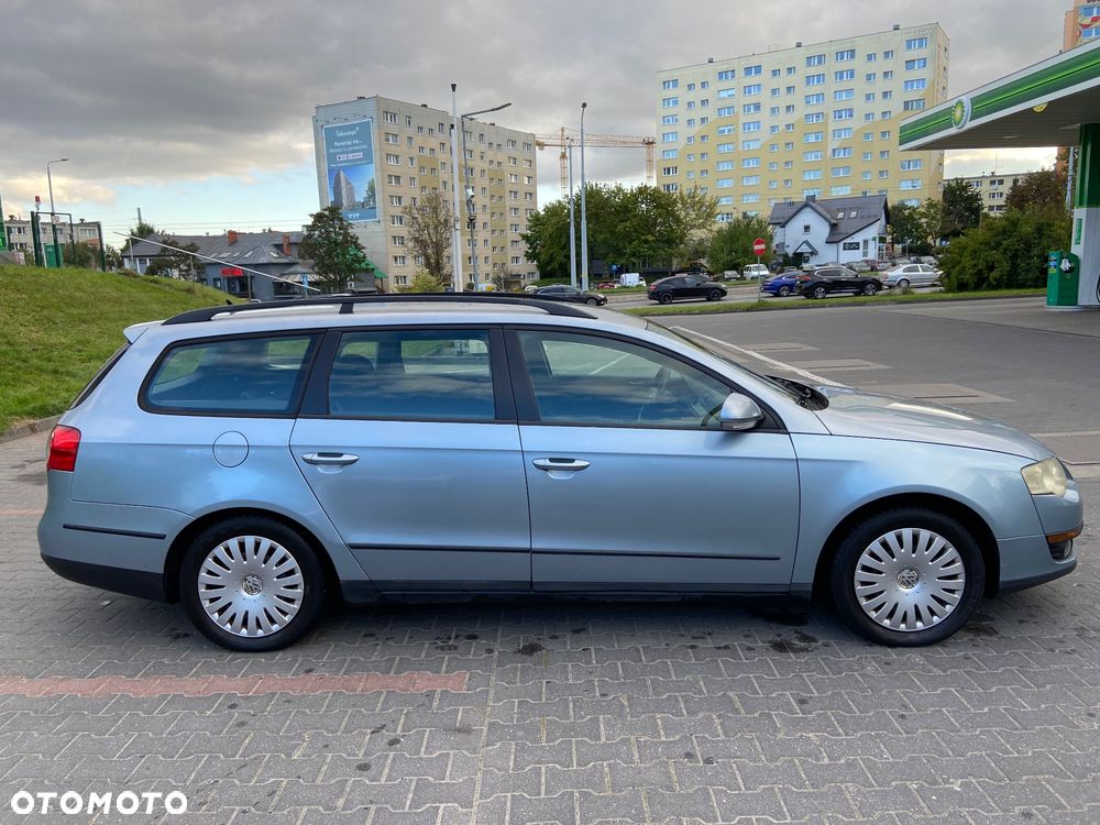 Volkswagen Passat 1.6 Basis - 4