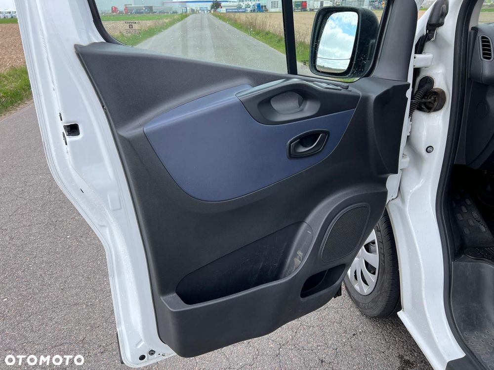 Opel Vivaro - 9