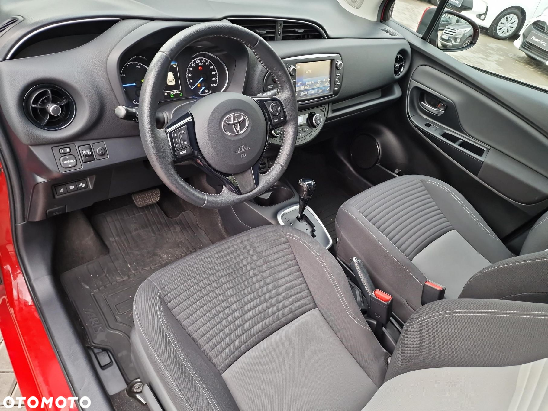 Toyota Yaris Hybrid 100 Premium EU6 - 11