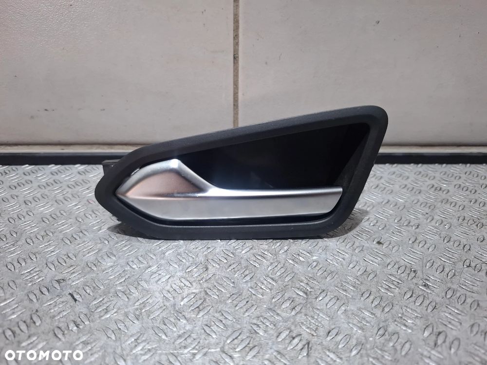 Klamka wewnętrzna boczka lewy przód kierowcy Renault Captur II nr 806714209R - 1