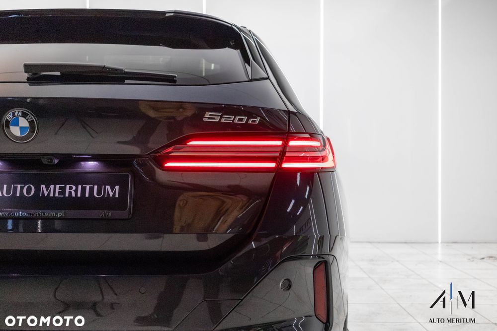 BMW Seria 5 520d xDrive - 10