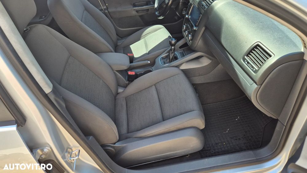 Volkswagen Golf 1.9TDI Highline - 13