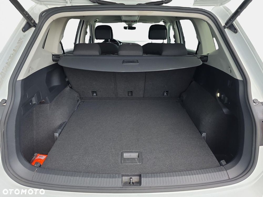 Volkswagen Tiguan Allspace 2.0 TDI 4Mot Life DSG - 32