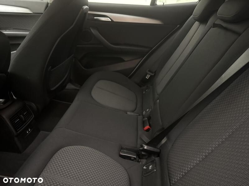 BMW X2 sDrive18i - 21