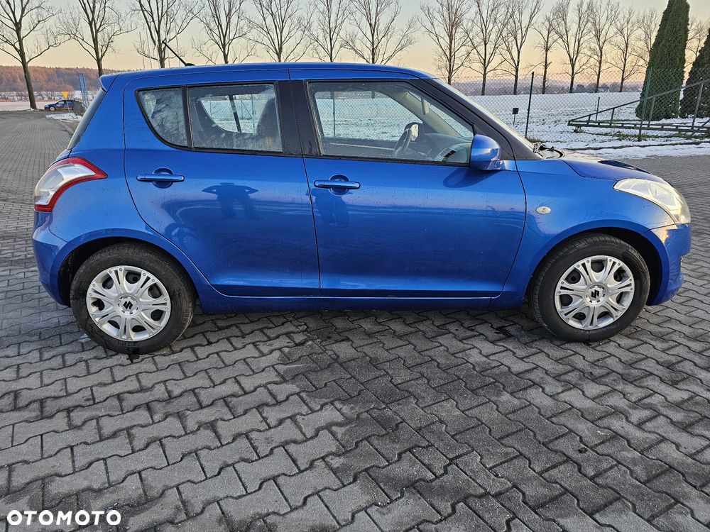 Suzuki Swift 1.2 Comfort Plus - 4