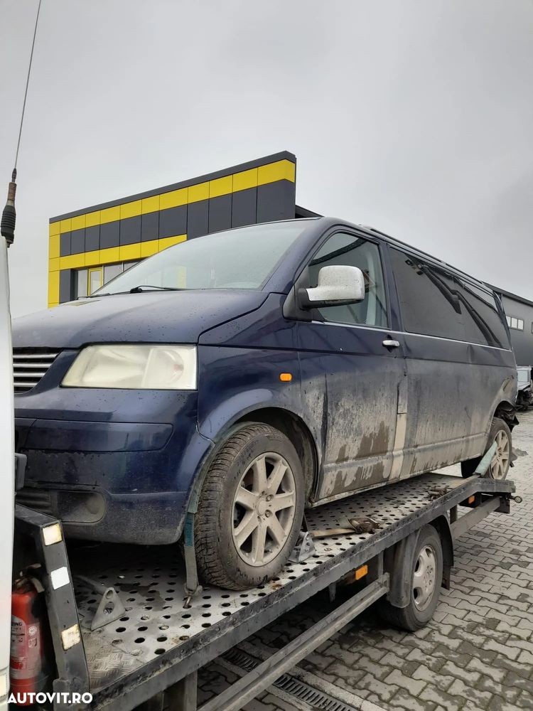 Dezmembram Volkswagen Transporter T5 1 9 Tdi An Fabr 2008 - 3