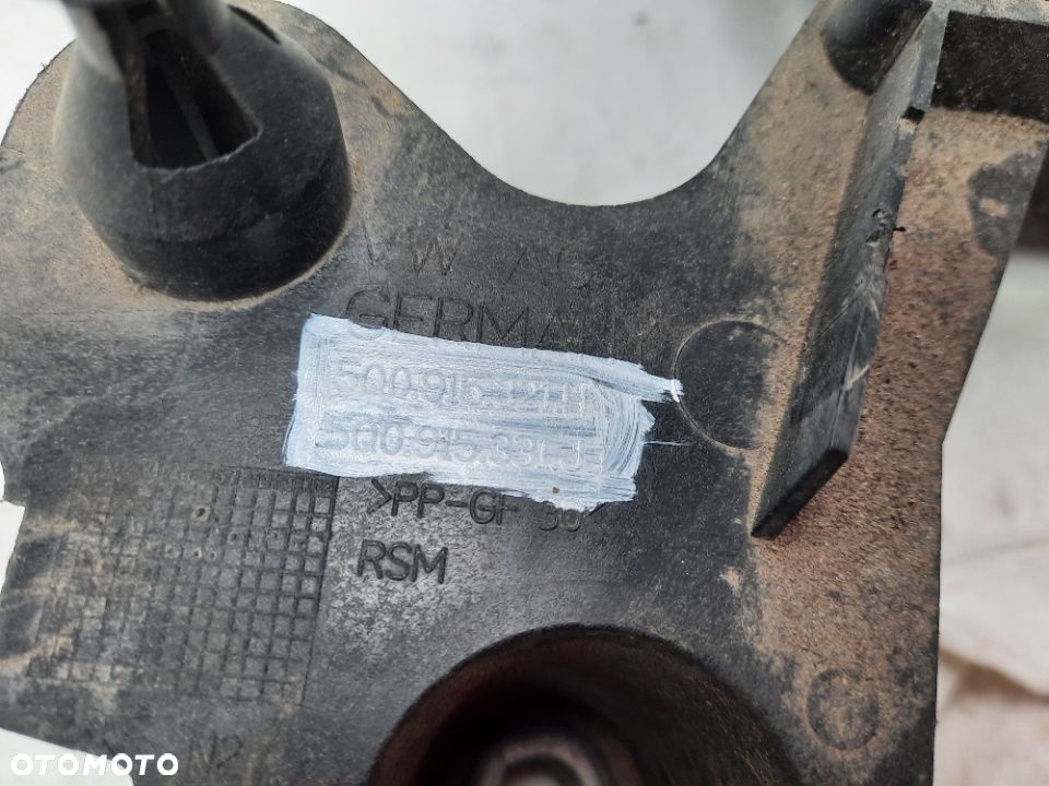 VW GOLF VII PODSTAWA AKUMULATORA 5Q0915321H  5Q0915331J - 5